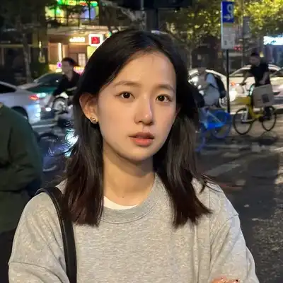 崔英